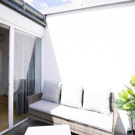 Apartmán Sunny & Cozy Penthouse With Balcony L Dg4'14 Vídeň Exteriér fotografie